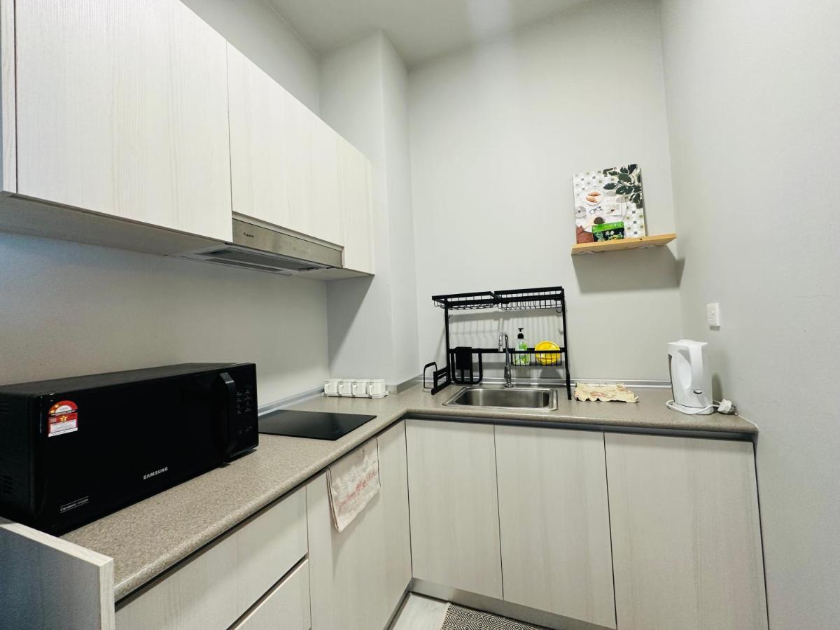 Jesselton Quay - Suite 1 By Staycation Suites Kk Kota Kinabalu Exteriör bild